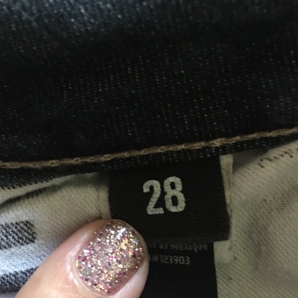 William Rast skinny jeans size 28. - Picture 5 of 6